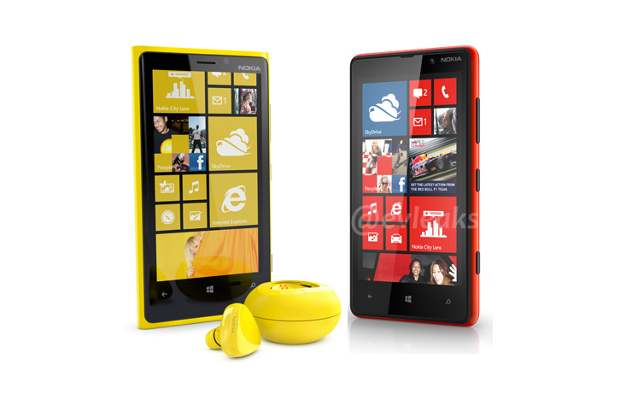 Nokia Lumia 920, Lumia 820